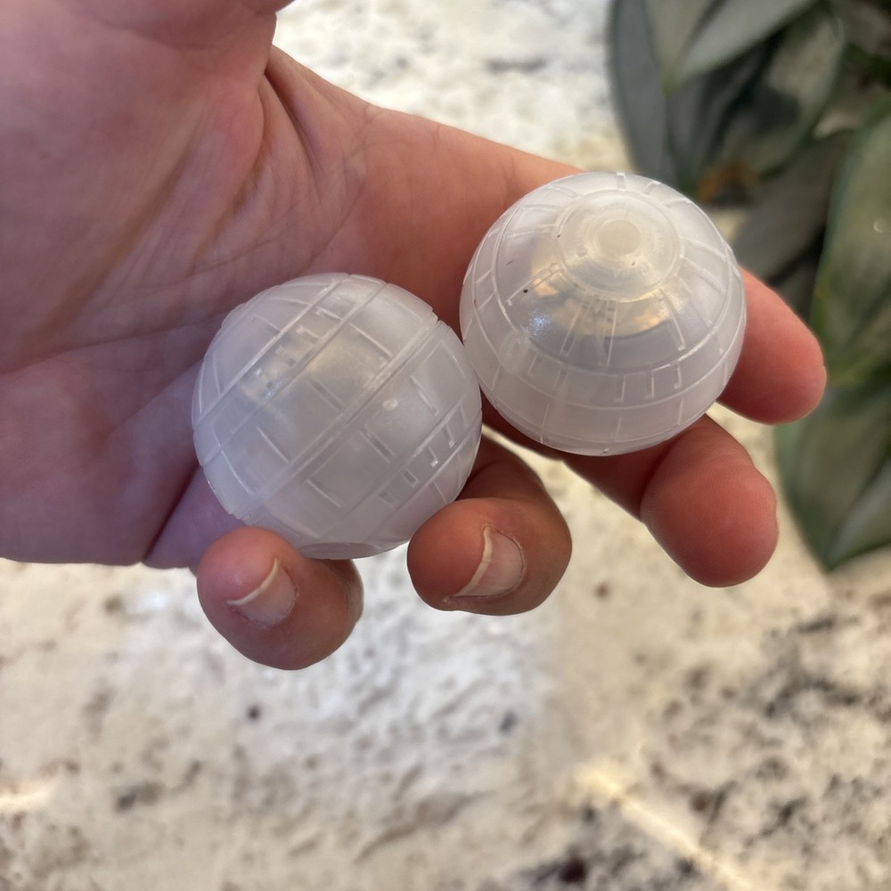 2 Walt Disney World Star Wars Death Star Glow Cube Works- Highly Collectible - Picture 2 of 11